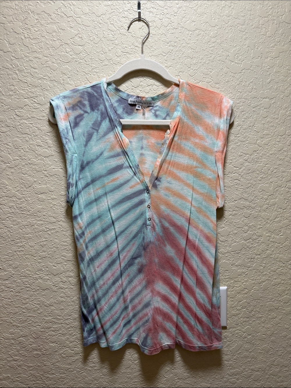 Young Fabulous & Broke Short Sleeve Tie-Dye V-Neck Top in Mint, Coral & Lavender